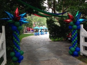 #partyentranceballoons